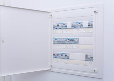 gabinet-instalacja-elektryczna-06